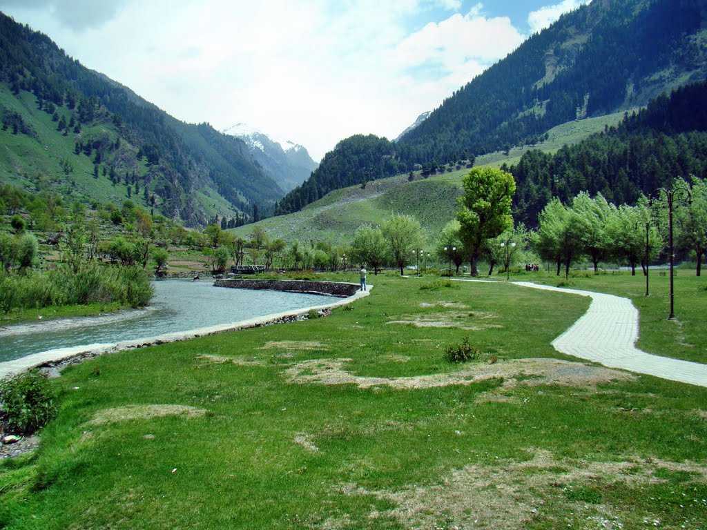 Kashmir tourism packages